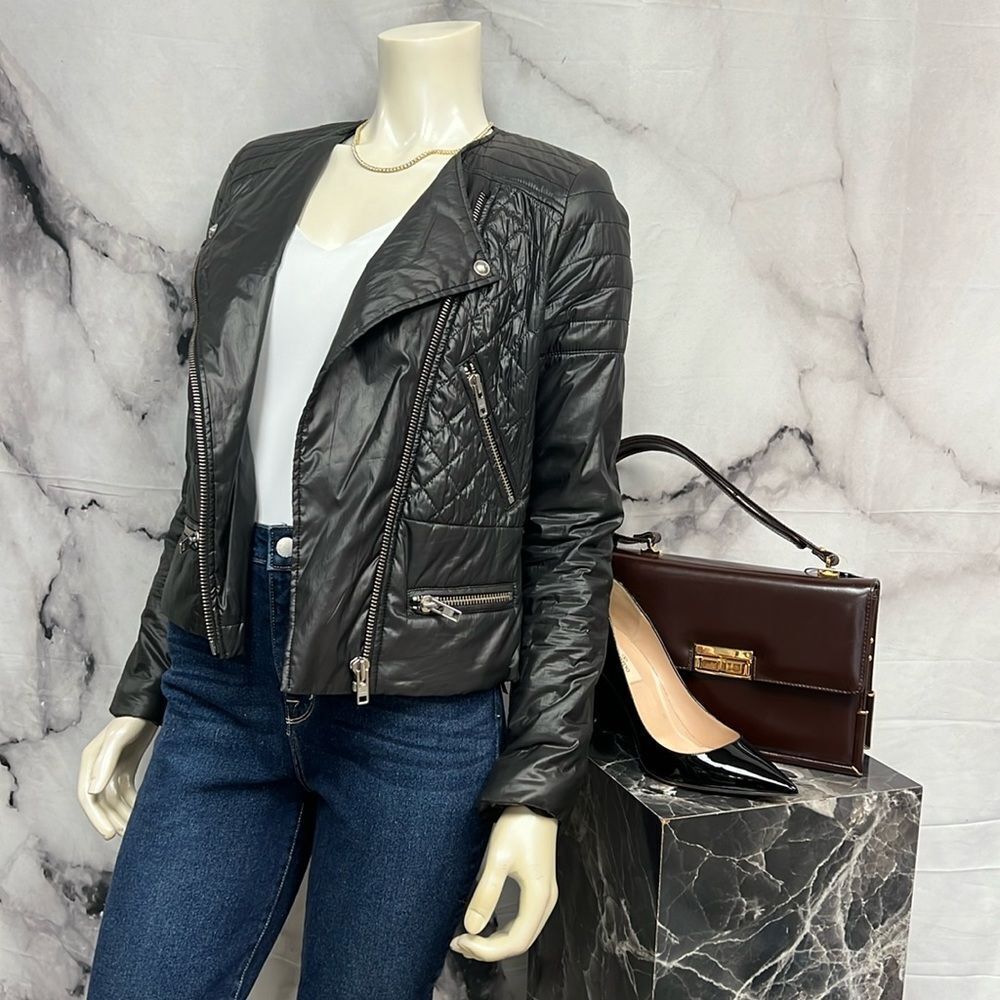 * Sport The Kooples black quilted jacket with multi zip *